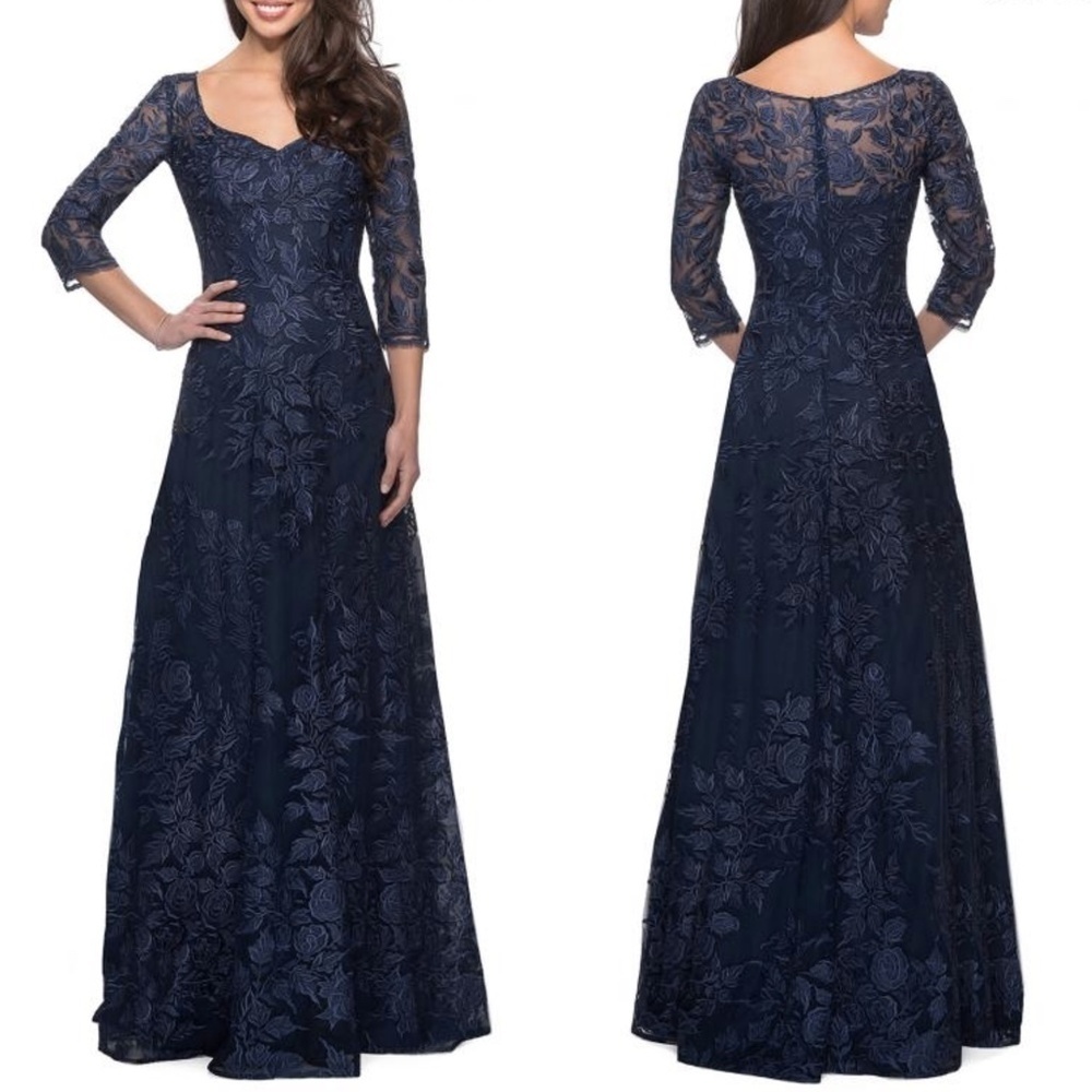 NWT La Femme 28053 Floral Lace 3/4 Sleeve Full Length Gown in Navy Sz. 12